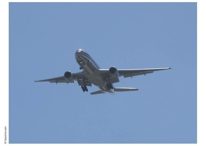 Foto aufsteigendes flugzeug