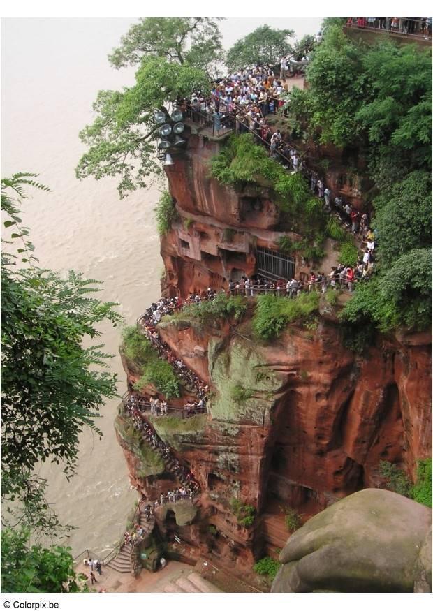 Foto budha leshan