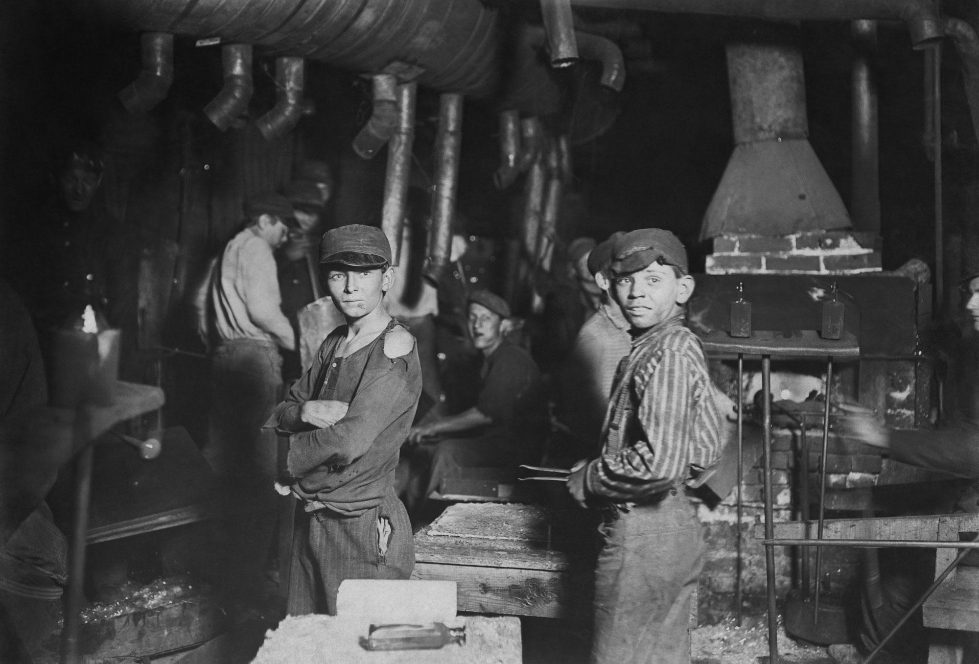 Foto kinderarbeit - glasblA¤serei 1908