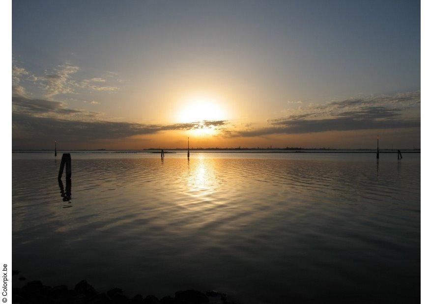 Foto venedig bei sonnenuntergang